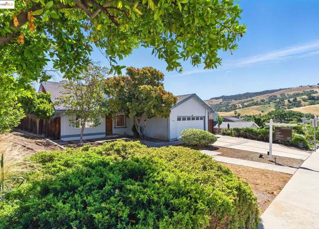 Property at 6223 Valroy Dr, San Jose, CA 95123, 5 beds, 3 baths