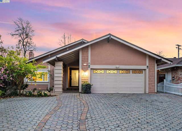 Property at 5 Queso Ct, Fremont, CA 94539, 3 beds, 2 baths