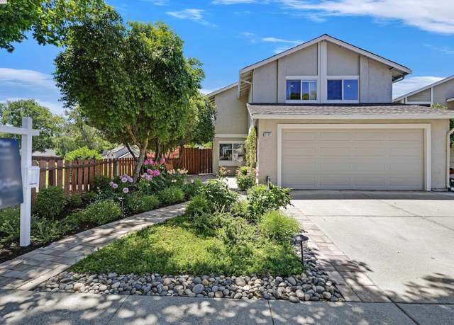 Property at 2236 Oakland Ave, Pleasanton, CA 94588, 3 beds, 2.5 baths