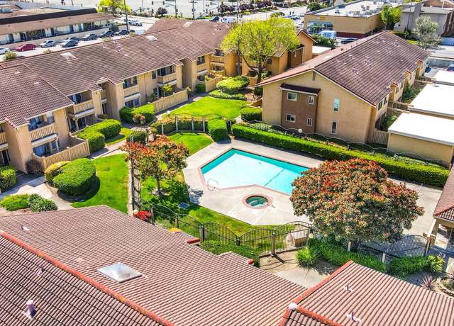 Property at 66 Las Moradas Cir, San Pablo, CA 94806, 2 beds, 2 baths