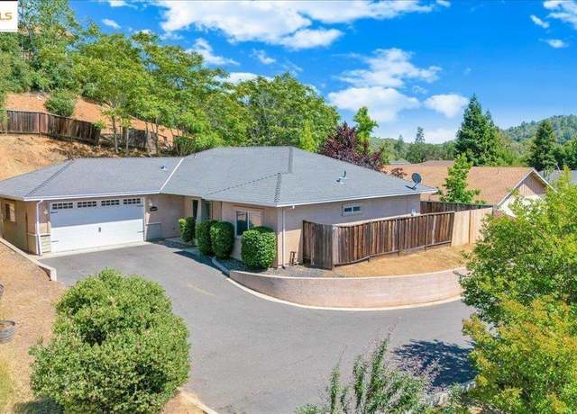 Property at 10872 Martin Terrace Ct, Sonora, CA 95370, 3 beds, 2 baths