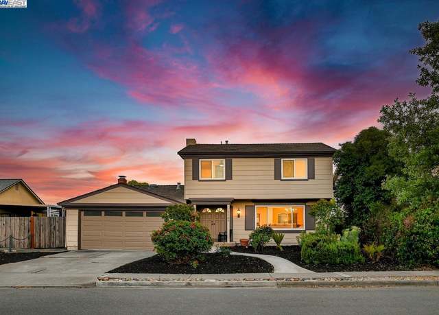 Property at 7149 Valley Trails Dr, Pleasanton, CA 94588, 4 beds, 2.5 baths