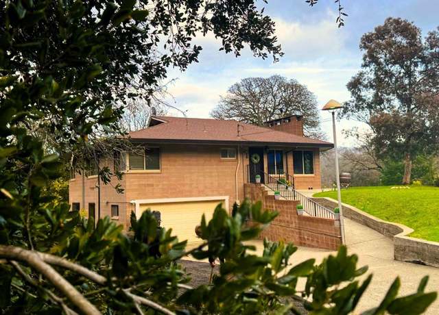 Property at 188 Country Club Ln, Napa, CA 94558, 4 beds, 3 baths