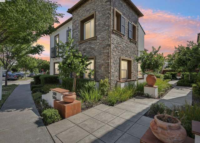 Property at 5010 Barrenstar Way, San Ramon, CA 94582, 2 beds, 2.5 baths