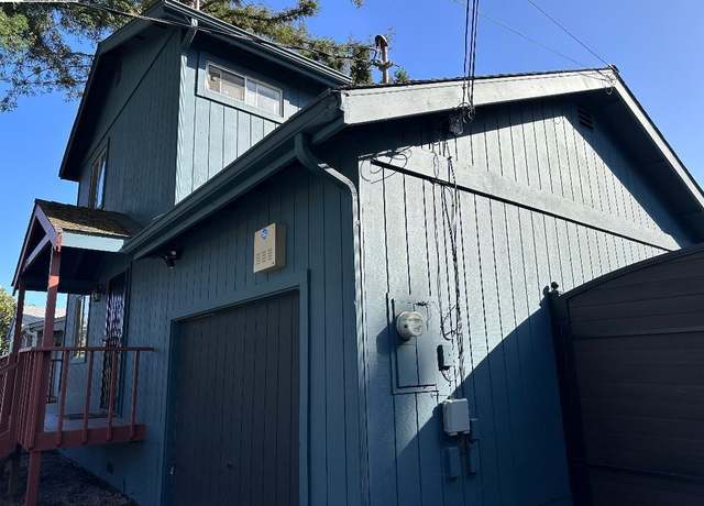 Property at 8065 Earl St, Oakland, CA 94605, 5 beds, 3 baths