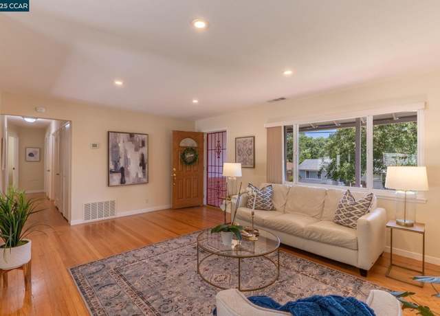Property at 3215 Camino Colorados, Lafayette, CA 94549, 3 beds, 2 baths