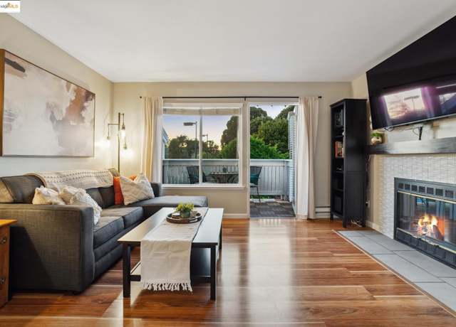 Property at 30 Marina Lakes Dr, Richmond, CA 94804, 2 beds, 1 bath