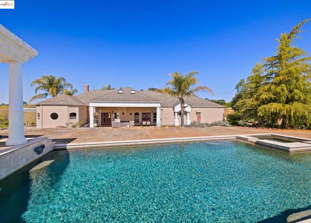 Property at 9929 Banderilla Dr, La Grange, CA 95329, 3 beds, 2 baths