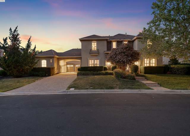 Property at 2307 Vineyard Heights Ln, Pleasanton, CA 94566, 5 beds, 5 baths
