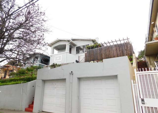 Property at 2912 Macarthur Blvd, Oakland, CA 94602, 3 beds, 2 baths