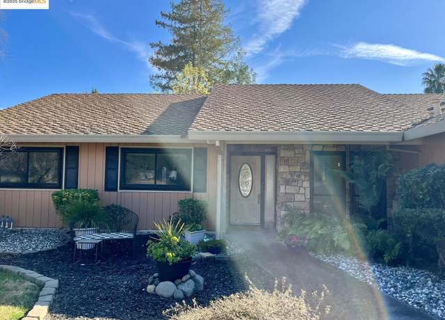 Property at 1902 Mclaren Dr, Roseville, CA 95661, 4 beds, 2.5 baths