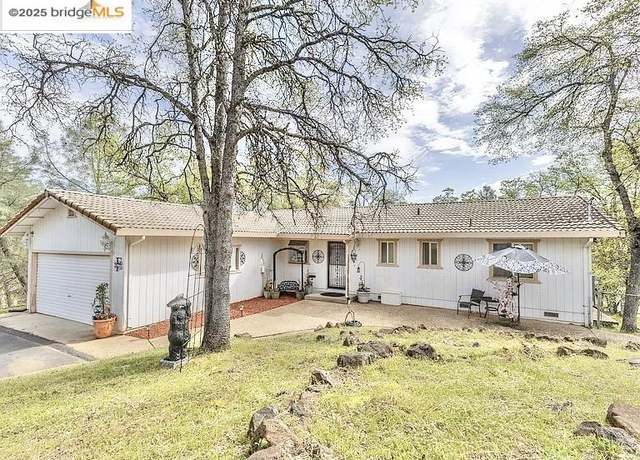 Property at 19846 Via Redonda, Sonora, CA 95370, 4 beds, 3 baths