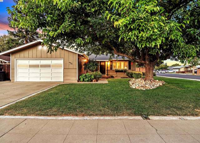Property at 486 Hillcrest Ave, Livermore, CA 94550, 3 beds, 2 baths
