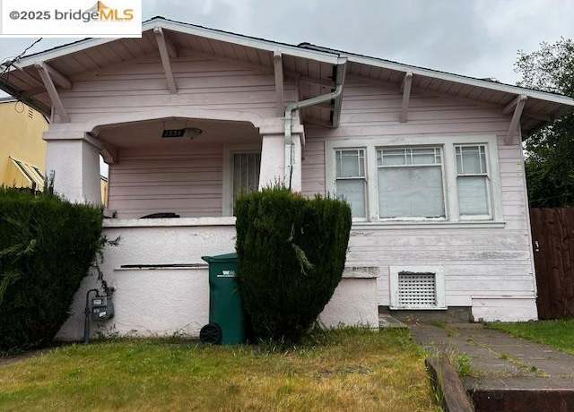 Property at 1534 67th Ave, Oakland, CA 94621, 3 beds, 1 bath