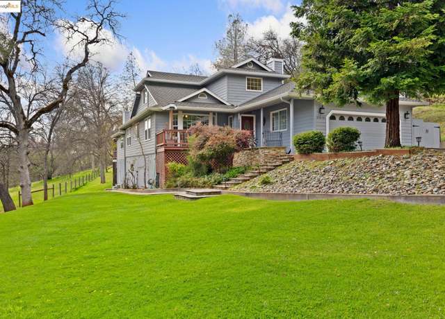Property at 21570 Montgomery Rd, Sonora, CA 95370, 3 beds, 2.5 baths