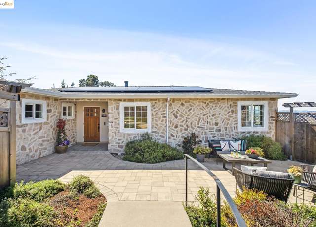 Property at 7701 Ricardo Ct, El Cerrito, CA 94530, 4 beds, 3 baths