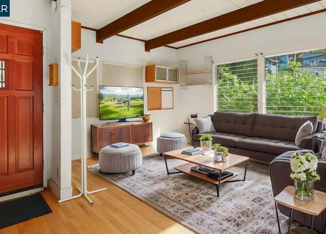 Property at 6956 Sayre Dr, Oakland, CA 94611, 3 beds, 2 baths