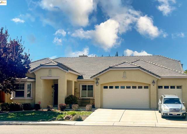 Property at 113 Little Ranch Cir, Oakley, CA 94561, 5 beds, 3 baths