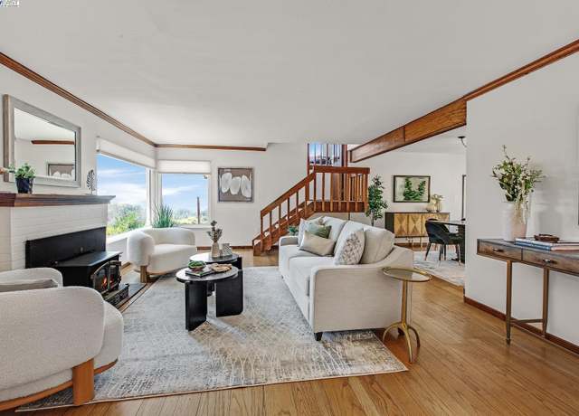 Property at 11425 Lochard St, Oakland, CA 94605, 4 beds, 3 baths