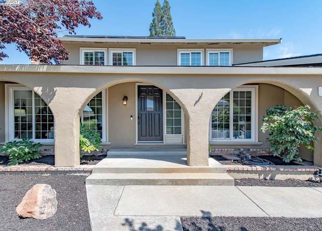 Property at 954 Crellin Rd, Pleasanton, CA 94566, 4 beds, 3 baths