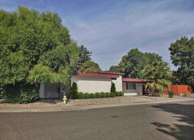 Property at 3107 Corona Dr, Davis, CA 95616, 3 beds, 2 baths