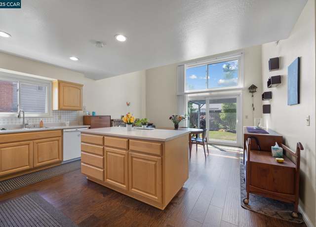 Property at 2267 Channing Ct, Fairfield, CA 94533, 3 beds, 2 baths