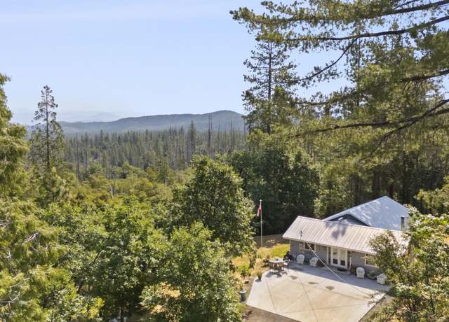 Property at 22361 Hells Holw S, Groveland, CA 95321, 5 beds, 4 baths