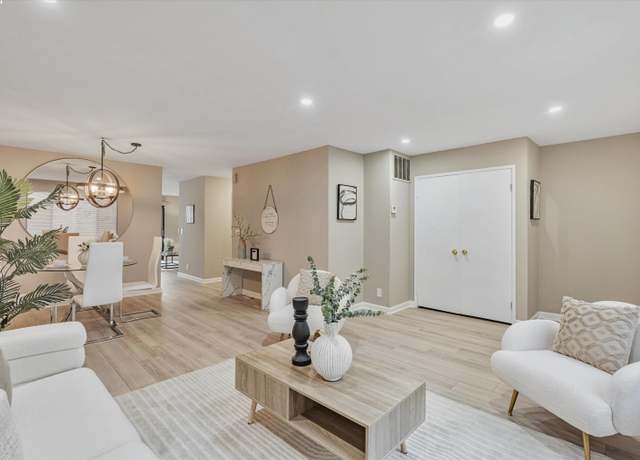 Property at 32 Parkview Ter, San Pablo, CA 94806, 3 beds, 2.5 baths