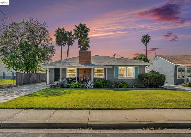 Property at 210 Delta Ave, Brentwood, CA 94513, 3 beds, 2 baths