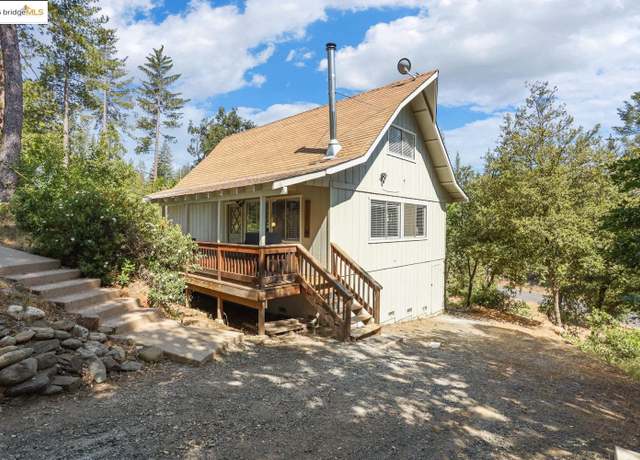 Property at 19725 Old Highway 120, Groveland, CA 95321, 4 beds, 2 baths