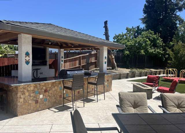 Property at 3931 Chatworth St, Pittsburg, CA 94565, 4 beds, 2 baths