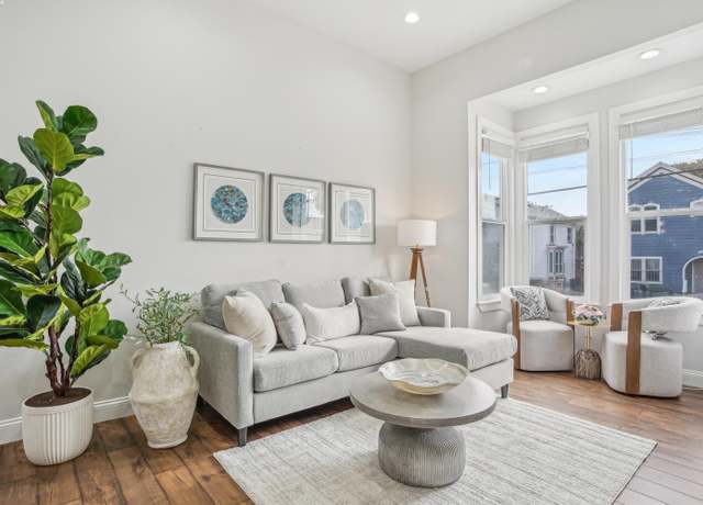 Property at 875 Wood St, Oakland, CA 94607, 5 beds, 4 baths