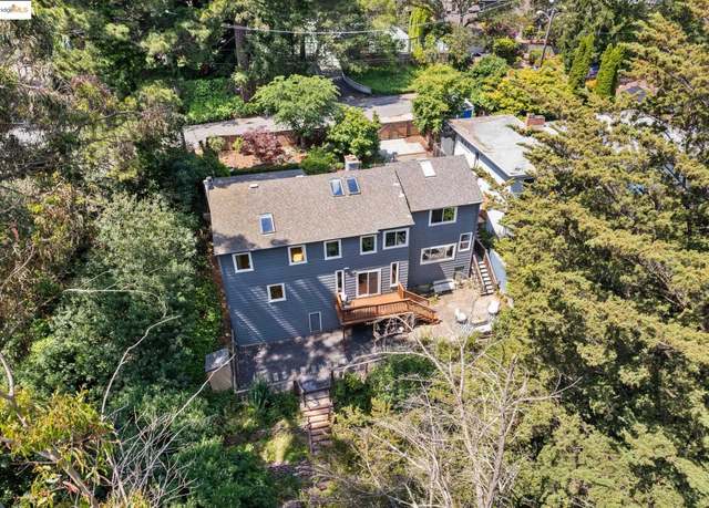 Property at 6262 Bullard Dr, Oakland, CA 94611, 4 beds, 2.5 baths