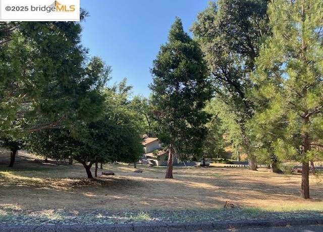 Property at 20782 Buttercup Cir, Groveland, CA 95321