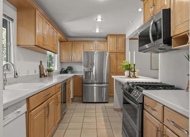 Property at 1731 Ellis St #34, Concord, CA 94520, 2 beds, 2 baths