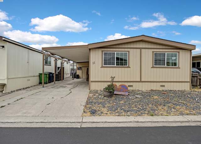 Property at 812 W Clover Rd #11, Tracy, CA 95376, 3 beds, 2 baths
