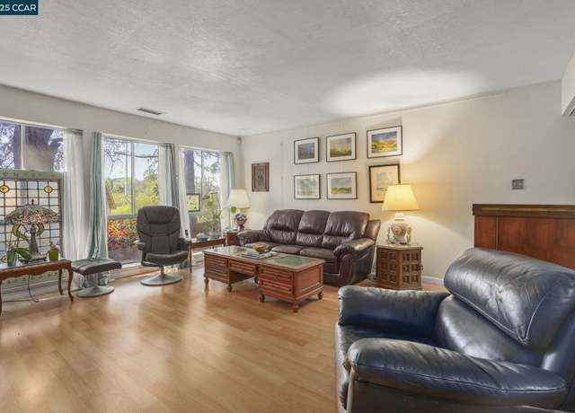Property at 532 Ridgeview Ct, Pleasant Hill, CA 94523, 3 beds, 2.5 baths