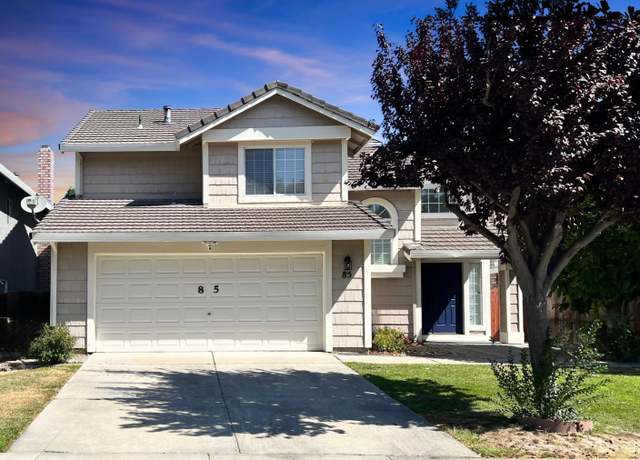 Property at 85 Phillips Ct, Tracy, CA 95376, 3 beds, 2.5 baths