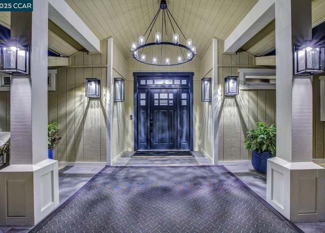 Property at 24 Crest Ct, Alamo, CA 94507, 4 beds, 4.5 baths