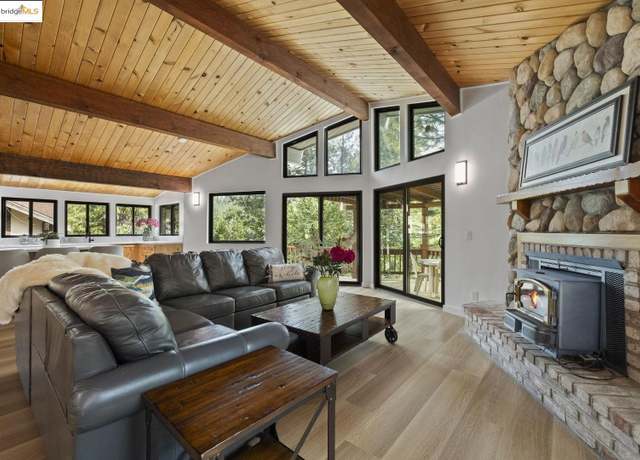 Property at 28413 Georges Dr, Pinecrest, CA 95375, 3 beds, 2 baths