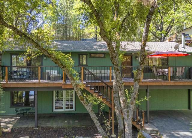Property at 19779 Pine Mountain Dr, Groveland, CA 95321, 4 beds, 3 baths