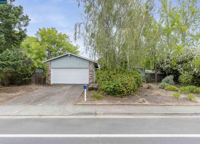 Property at 969 Valley View St, Saint Helena, CA 94574, 3 beds, 2 baths