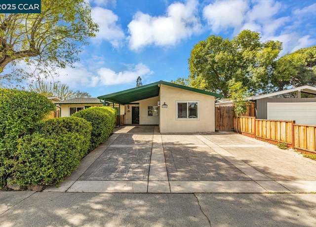 Property at 2109 Roskelley Dr, Concord, CA 94519, 5 beds, 3 baths