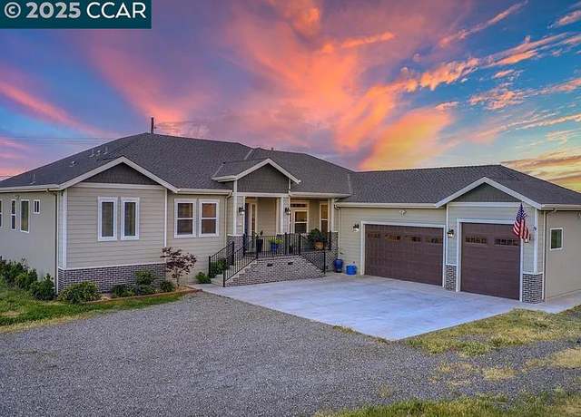 Property at 5425 Rio Linda Blvd, Sacramento, CA 95838, 4 beds, 3 baths