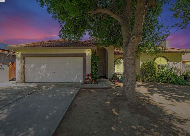 Property at 848 La Cresta Ct, Los Banos, CA 93635, 3 beds, 2 baths