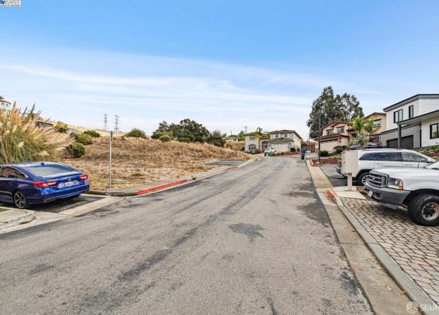 Property at 24580 Karina Ct, Hayward, CA 94542