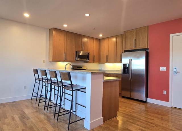 Property at 371 30th #201, Oakland, CA 94609, 1 bed, 1 bath