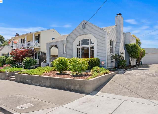 Property at 209 W 7th St, Antioch, CA 94509, 2 beds, 1 bath