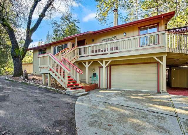 Property at 19995 Pine Mtn, Groveland, CA 95321, 3 beds, 2 baths