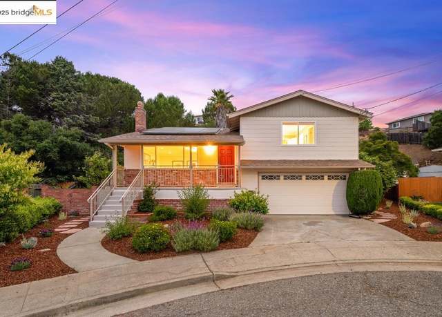 Property at 21 Maggiora Ct, Oakland, CA 94605, 3 beds, 2.5 baths